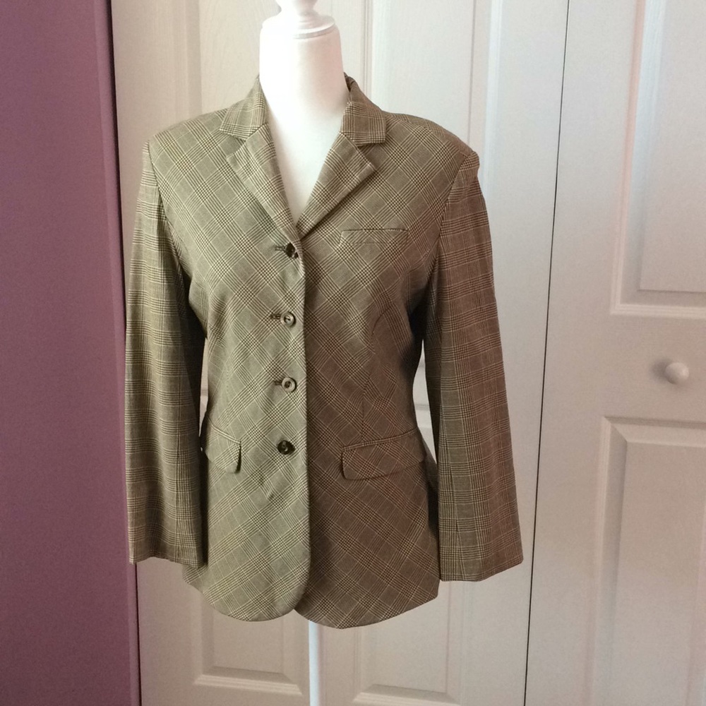 U2 plaid lined 4 button jacket. Nice cutting